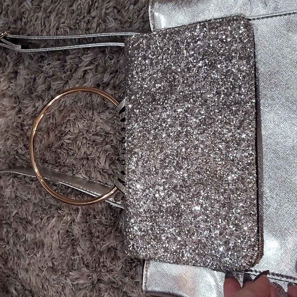 Yoki Purse - Picture 4 of 12